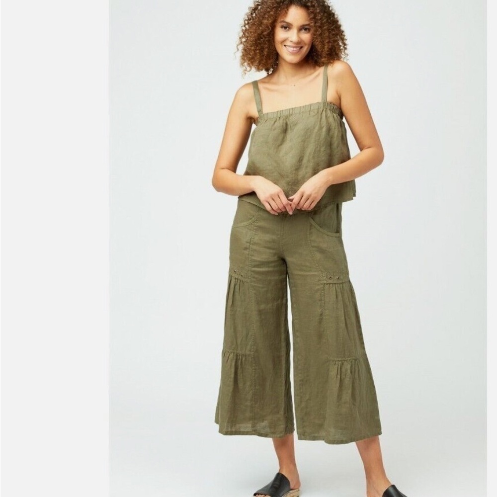 XCVI Cleon Flounce 100 %  linen Jumpsuit size Large NWT